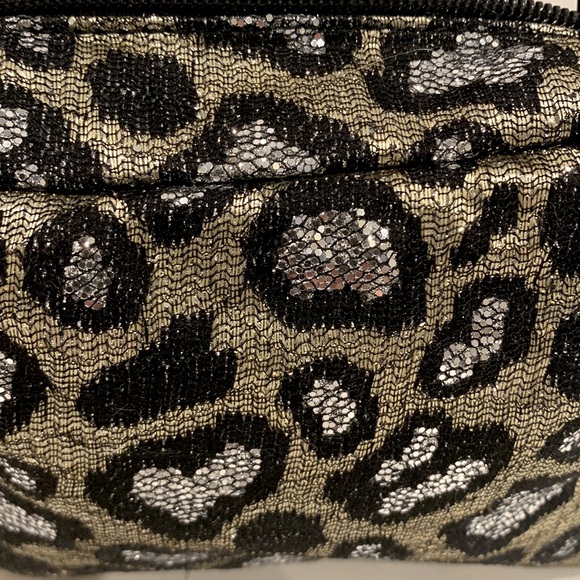 Louison Paris Depose Sequin Leopard Sparkle  Silver Black Metallic Bag Clutch 🤍 - Picture 2 of 16